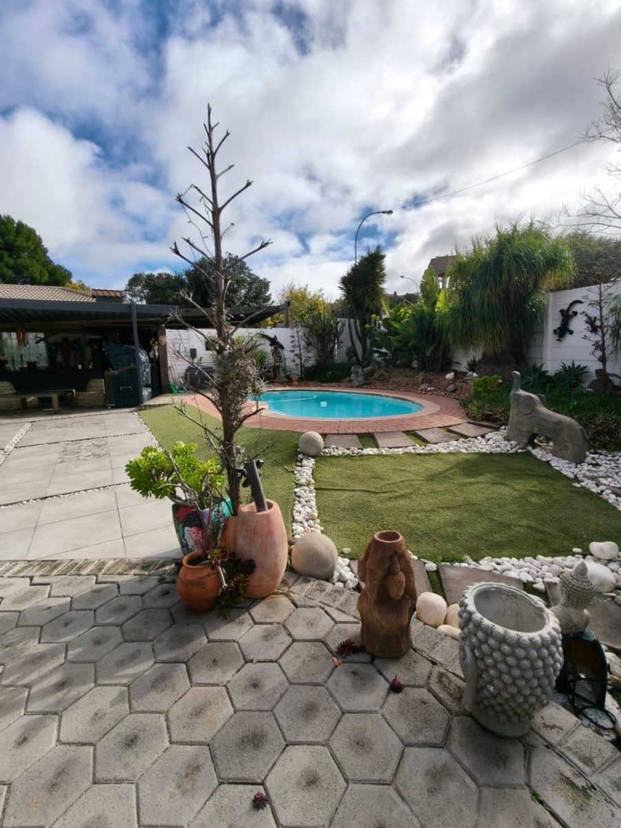 6 Bedroom Property for Sale in Dan Pienaar Free State